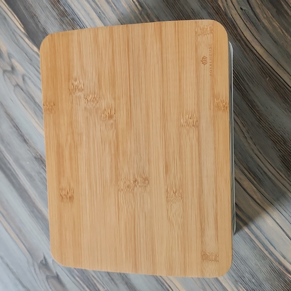 Bread box - Picture 4 of 11